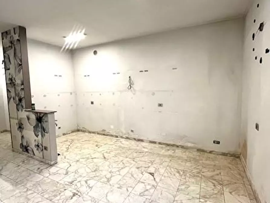 Immagine 5 di Appartamento in vendita  a Viareggio