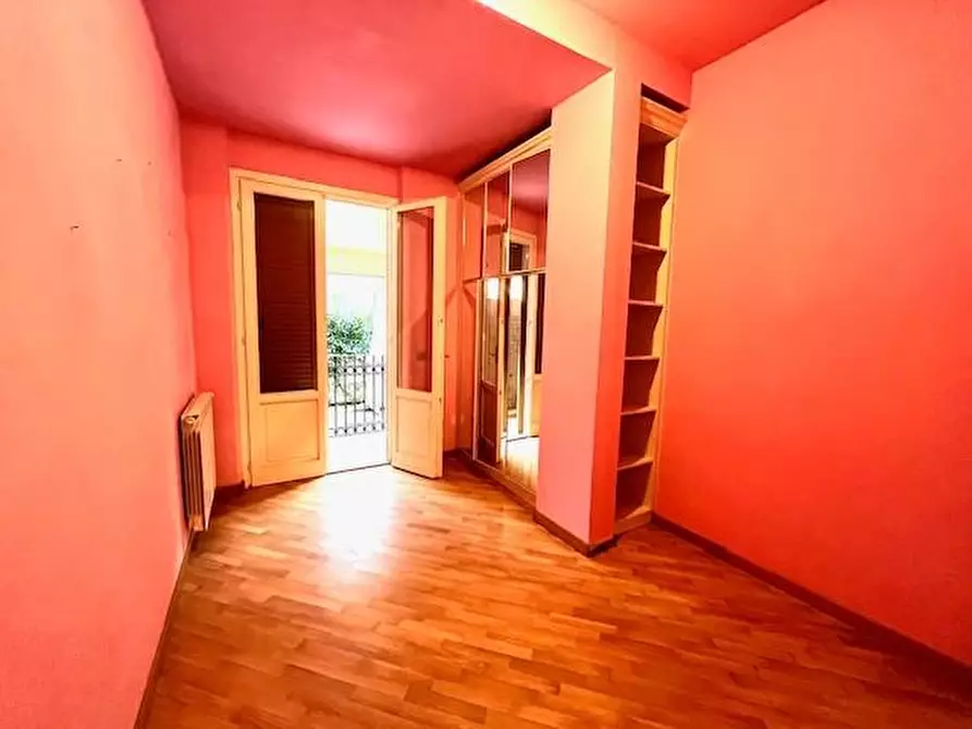 Immagine 18 di Appartamento in vendita  a Viareggio