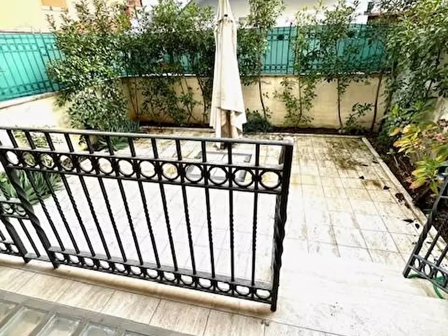 Immagine 34 di Appartamento in vendita  a Viareggio