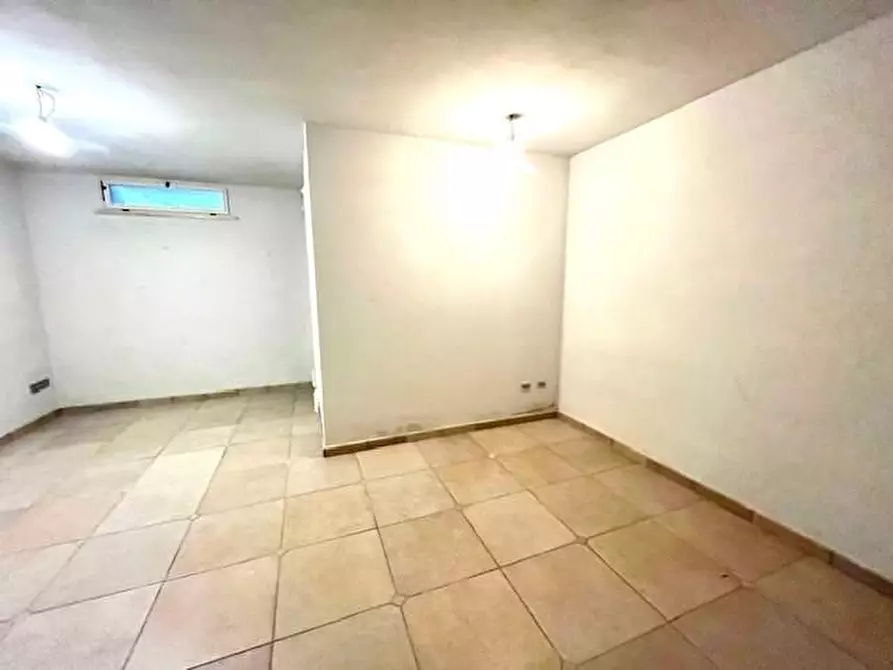 Immagine 27 di Appartamento in vendita  a Viareggio