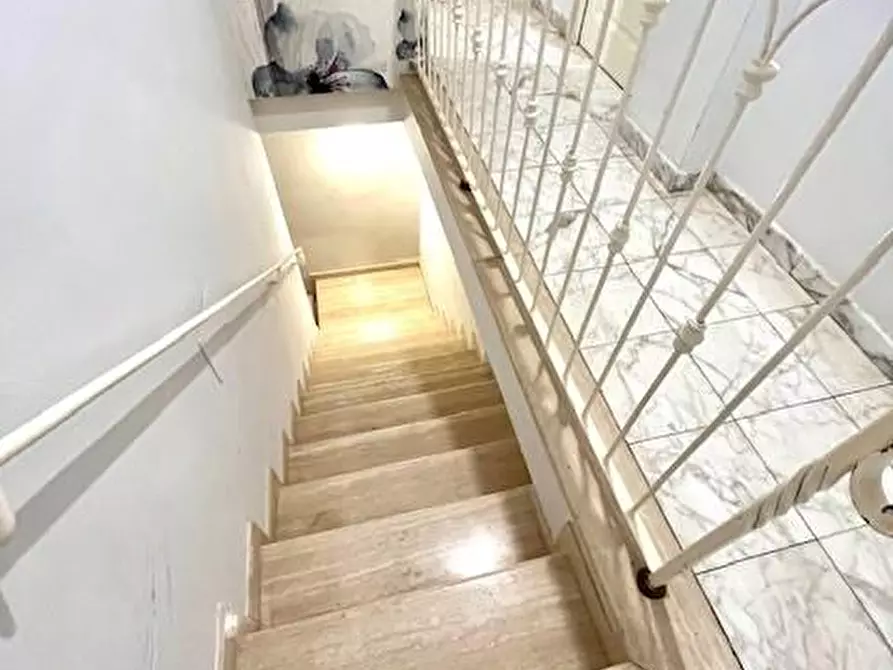 Immagine 26 di Appartamento in vendita  a Viareggio