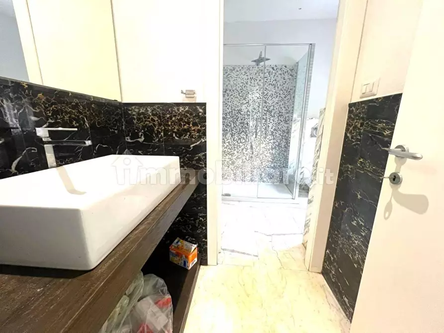 Immagine 5 di Villetta a schiera in vendita  a Carrara