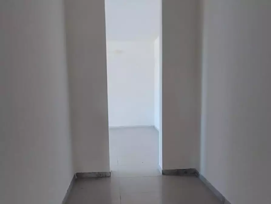 Immagine 3 di Ufficio in affitto  a Carrara