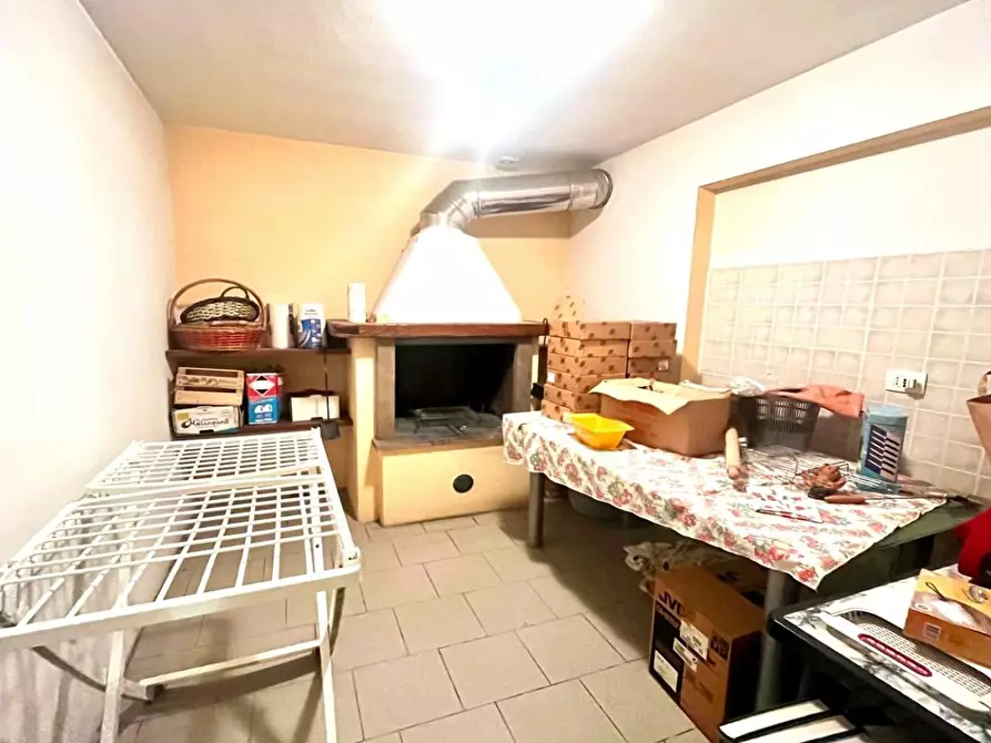 Immagine 11 di Appartamento in vendita  a San Gimignano