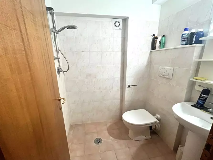 Immagine 12 di Appartamento in vendita  a San Gimignano