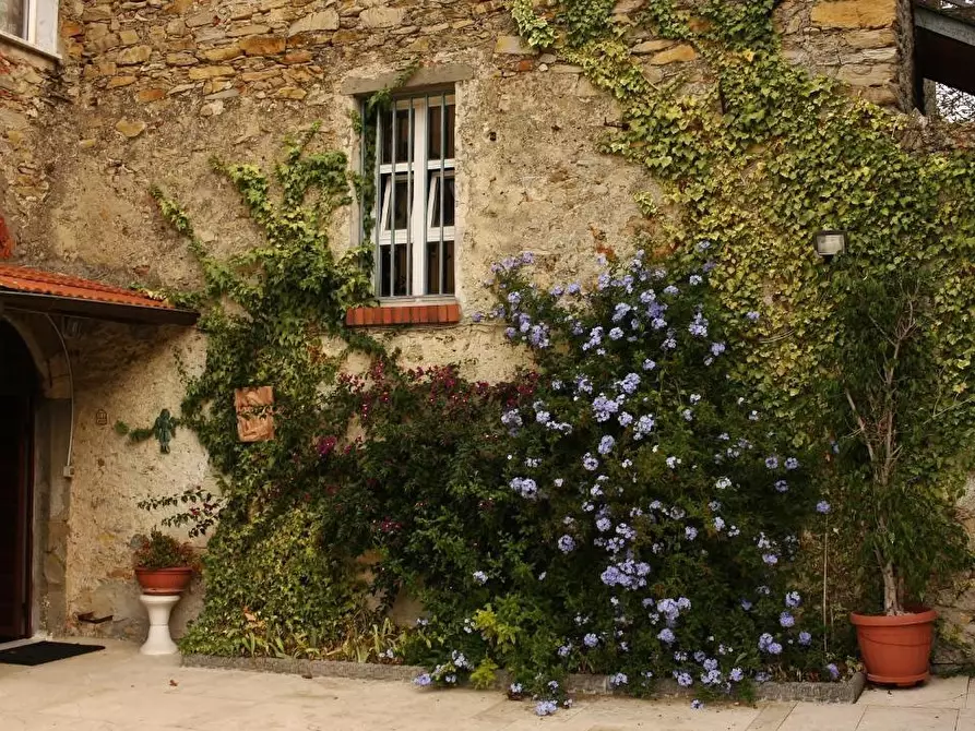 Immagine 24 di Casa indipendente in vendita  a Carrara