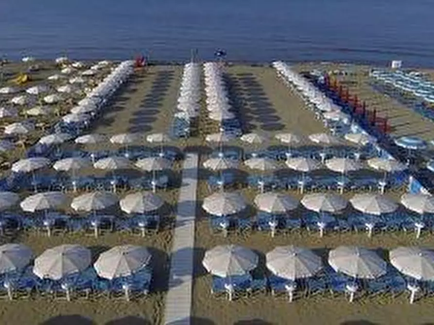 Immagine 22 di Casa indipendente in vendita  a Carrara