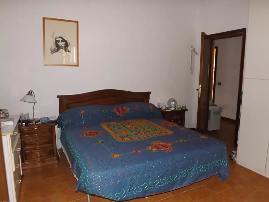 Immagine 9 di Casa indipendente in vendita  a Carrara