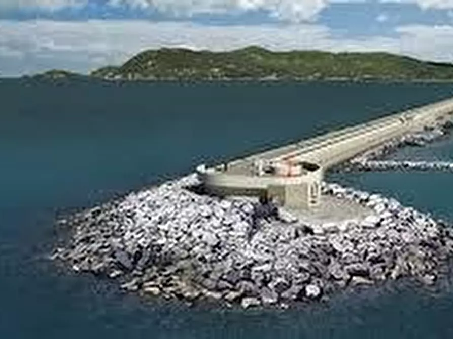 Immagine 15 di Casa indipendente in vendita  a Carrara