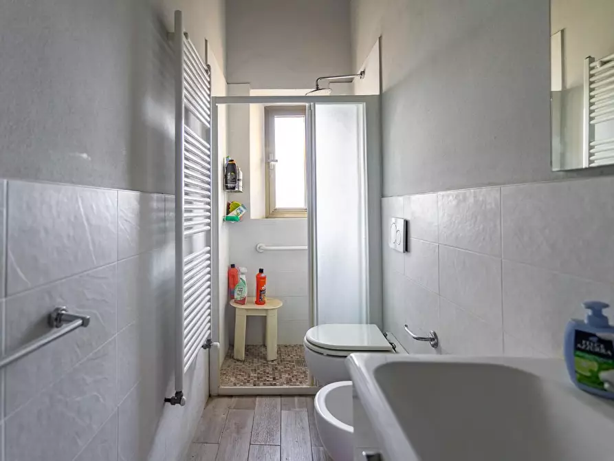 Immagine 27 di Palazzo in vendita  a Empoli