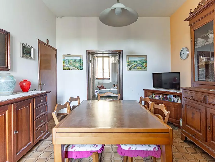 Immagine 3 di Palazzo in vendita  a Empoli