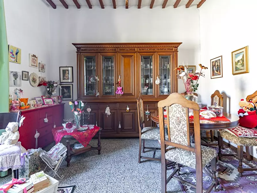 Immagine 17 di Palazzo in vendita  a Empoli