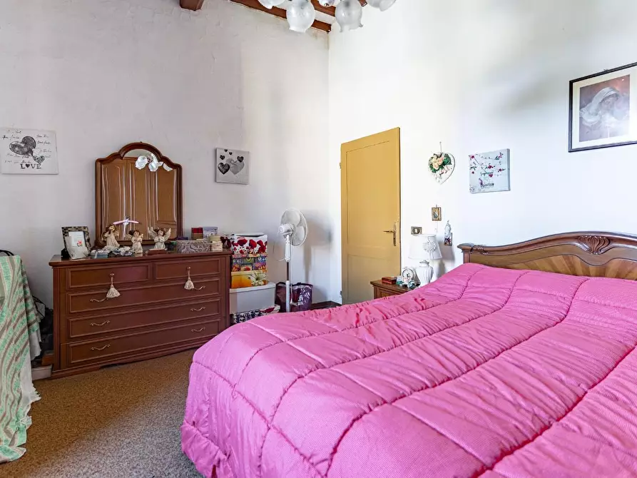 Immagine 16 di Palazzo in vendita  a Empoli