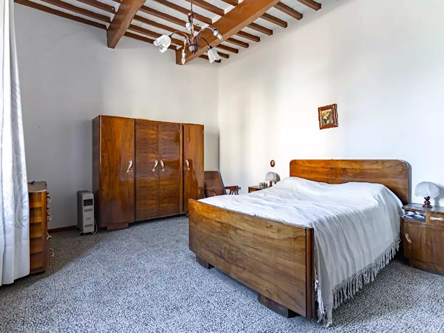 Immagine 8 di Palazzo in vendita  a Empoli