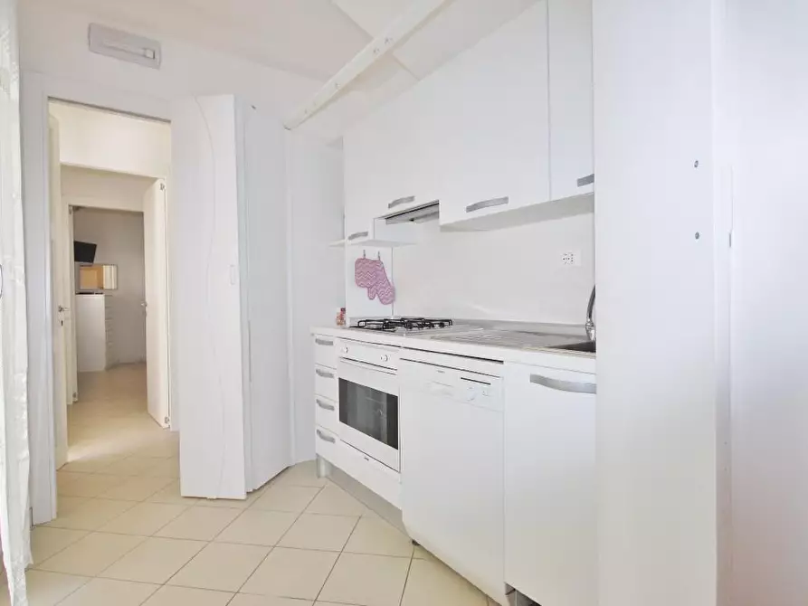 Immagine 11 di Casa indipendente in affitto  a Pietrasanta