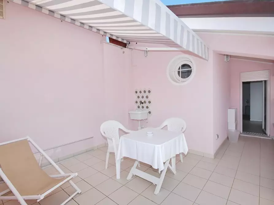 Immagine 23 di Casa indipendente in affitto  a Pietrasanta