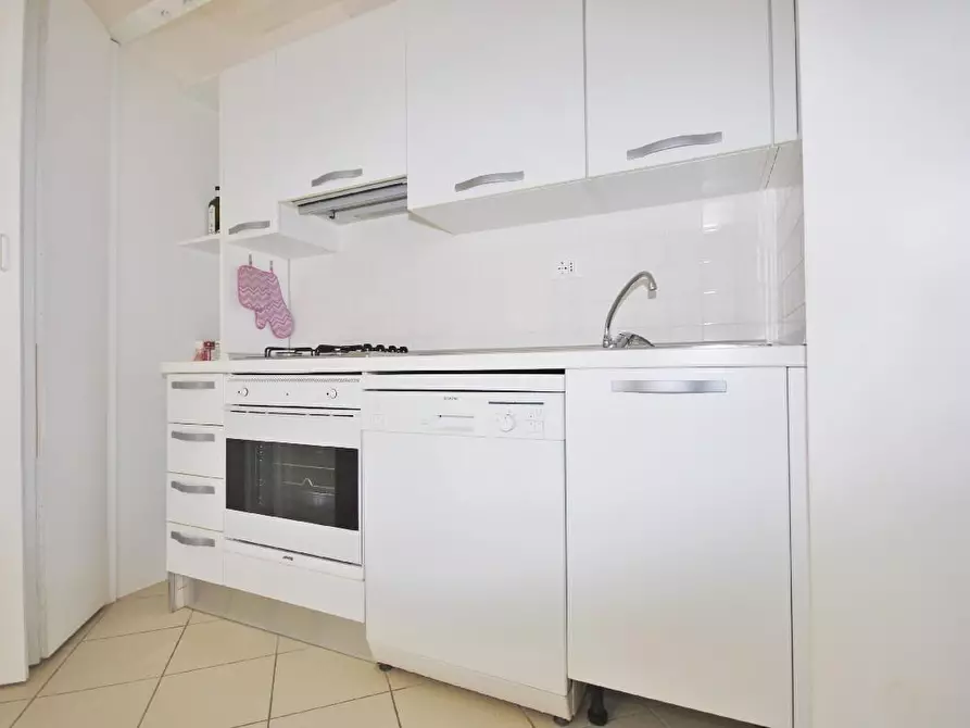 Immagine 13 di Casa indipendente in affitto  a Pietrasanta