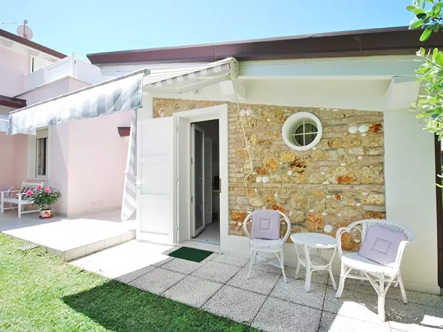 Immagine 7 di Casa indipendente in affitto  a Pietrasanta