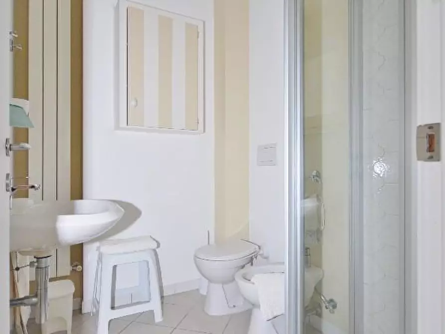 Immagine 32 di Casa indipendente in affitto  a Pietrasanta