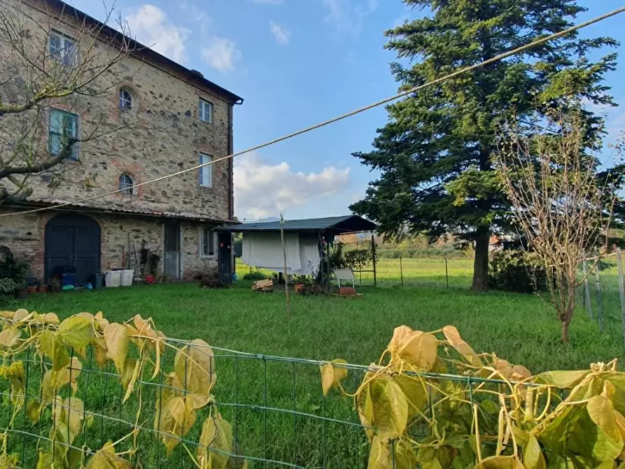 Immagine 1 di Casa indipendente in vendita  a Porcari