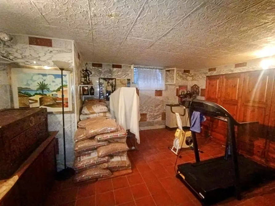 Immagine 21 di Villetta a schiera in vendita  a Massa