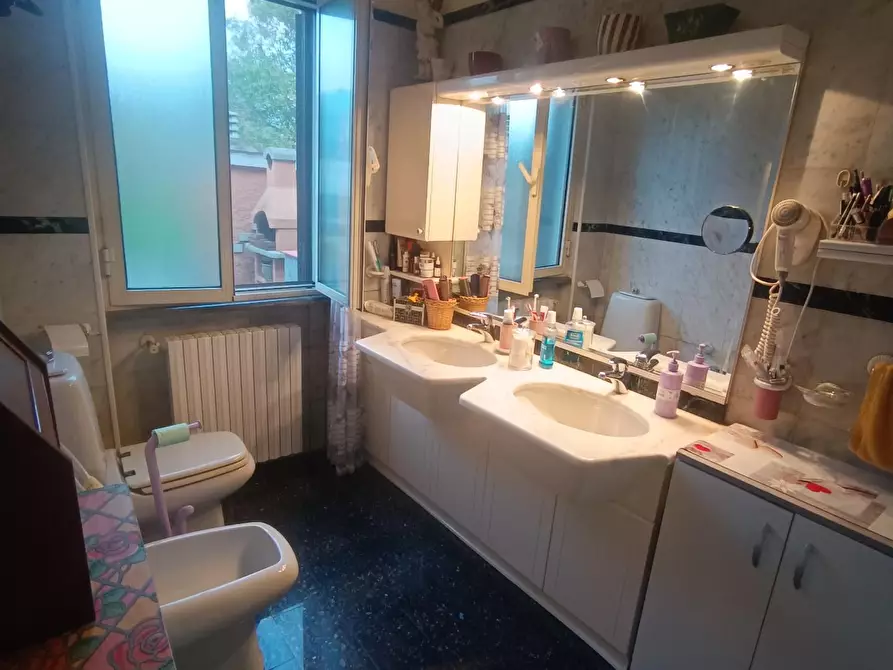 Immagine 17 di Villetta a schiera in vendita  a Massa