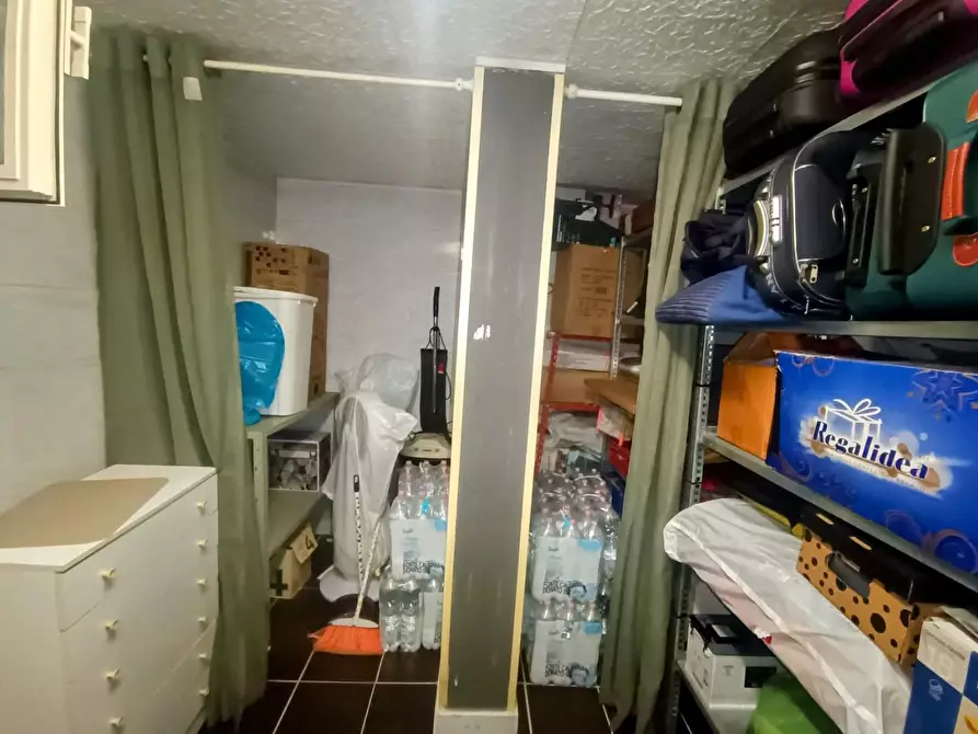 Immagine 24 di Villetta a schiera in vendita  a Massa