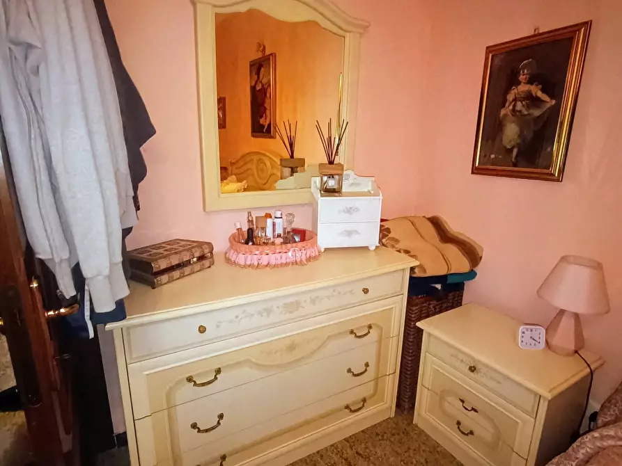 Immagine 15 di Villetta a schiera in vendita  a Massa