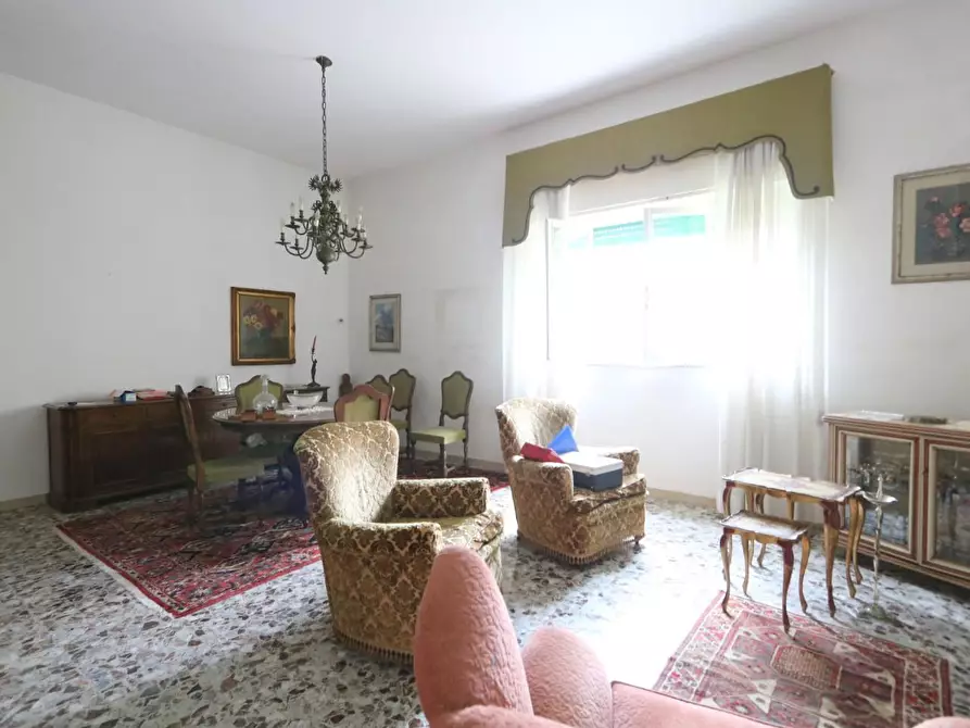 Immagine 2 di Casa bifamiliare in vendita  a Cascina