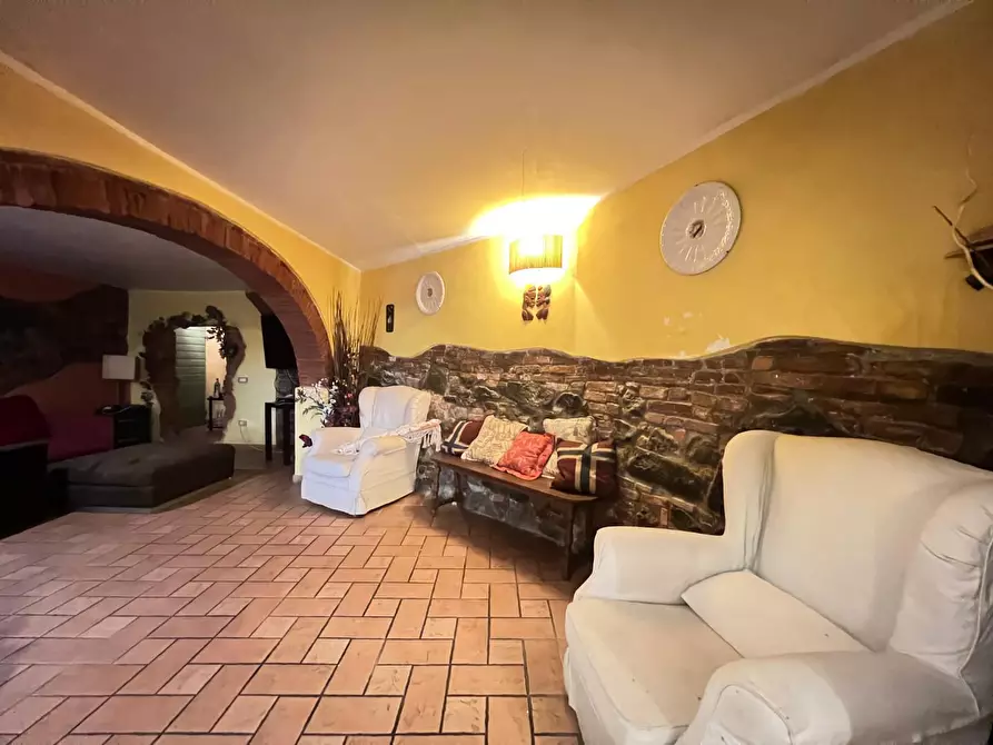 Immagine 13 di Porzione di casa in vendita  a Empoli