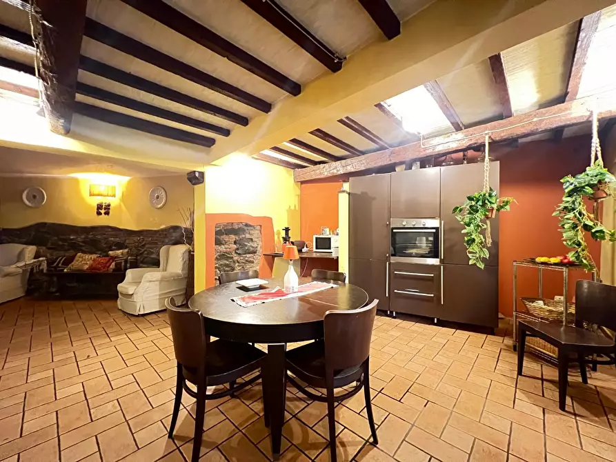 Immagine 12 di Porzione di casa in vendita  a Empoli