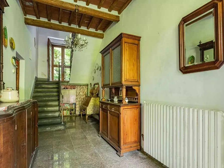 Immagine 20 di Villa in vendita  a Borgo A Mozzano