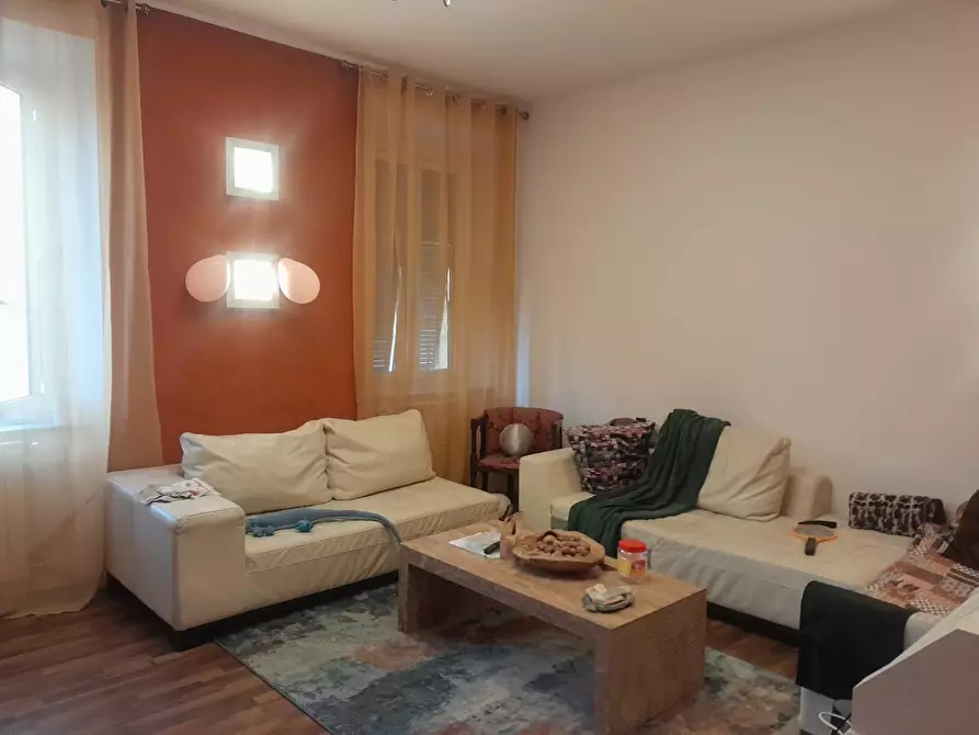 Immagine 3 di Appartamento in vendita  a Livorno