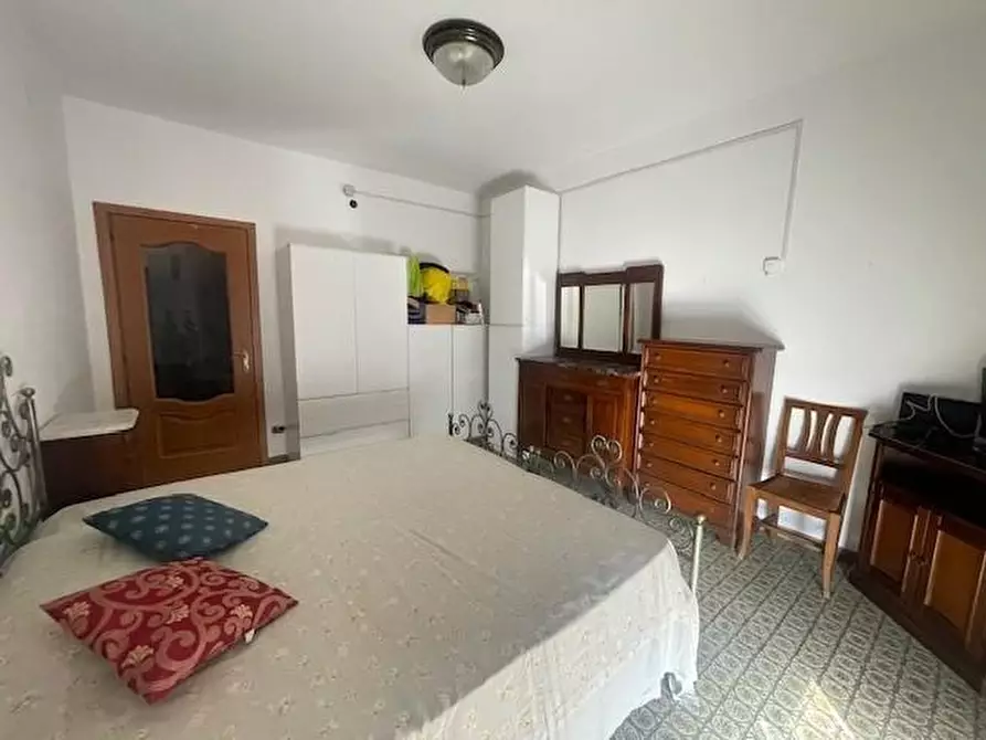 Immagine 17 di Appartamento in vendita  a Massa