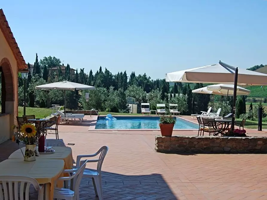 Immagine 12 di Casa colonica in vendita  a Certaldo