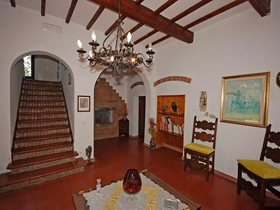 Immagine 10 di Casa colonica in vendita  a Certaldo