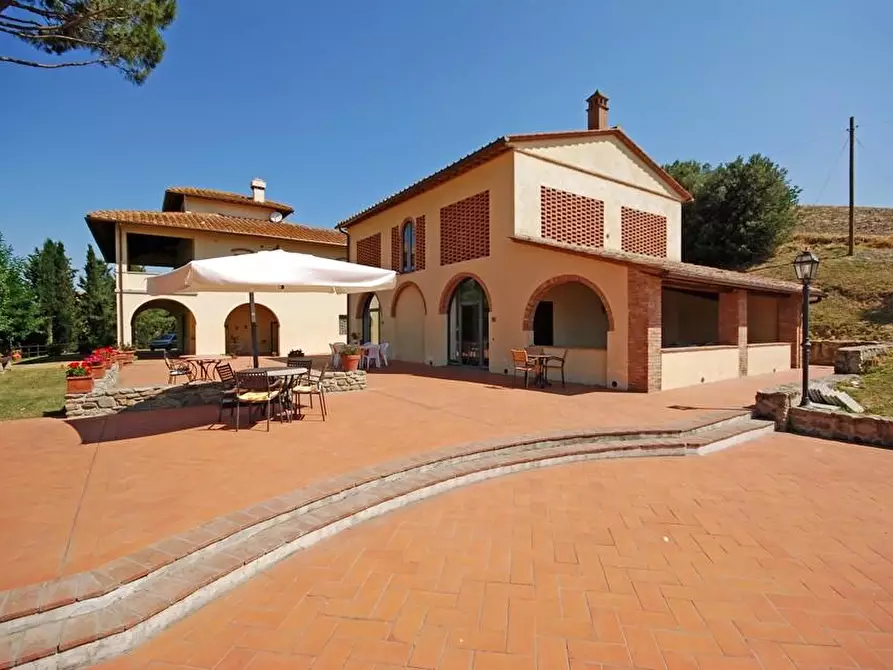 Immagine 9 di Casa colonica in vendita  a Certaldo