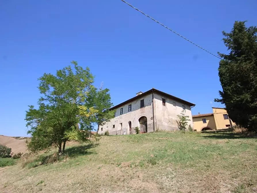 Immagine 9 di Casa colonica in vendita  a Certaldo