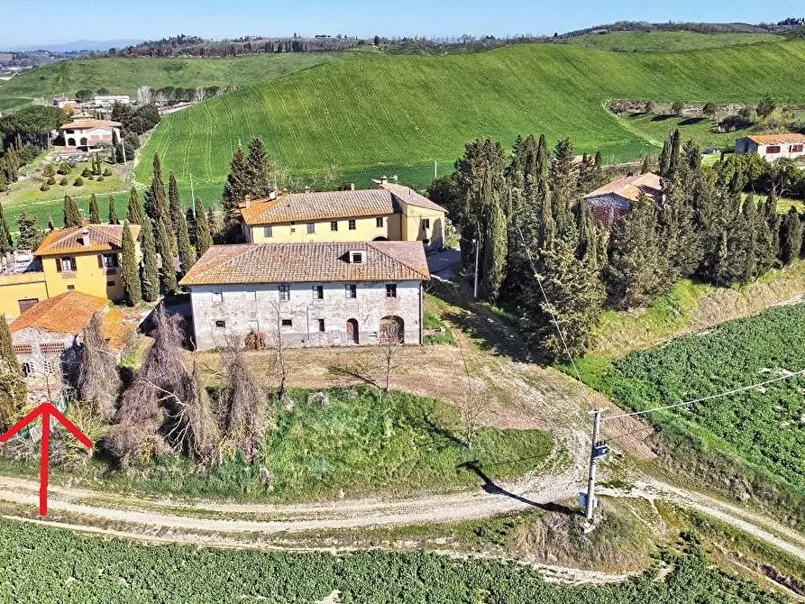 Immagine 9 di Casa colonica in vendita  a Certaldo