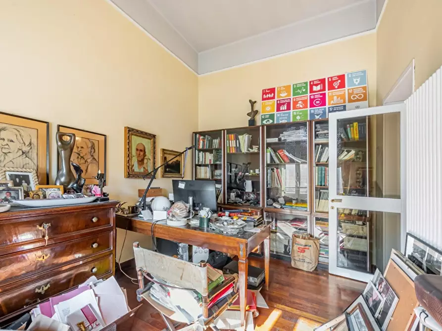 Immagine 6 di Appartamento in vendita  a Carrara