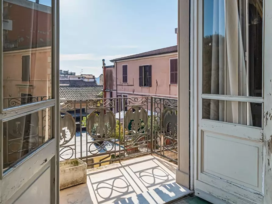 Immagine 21 di Appartamento in vendita  a Carrara