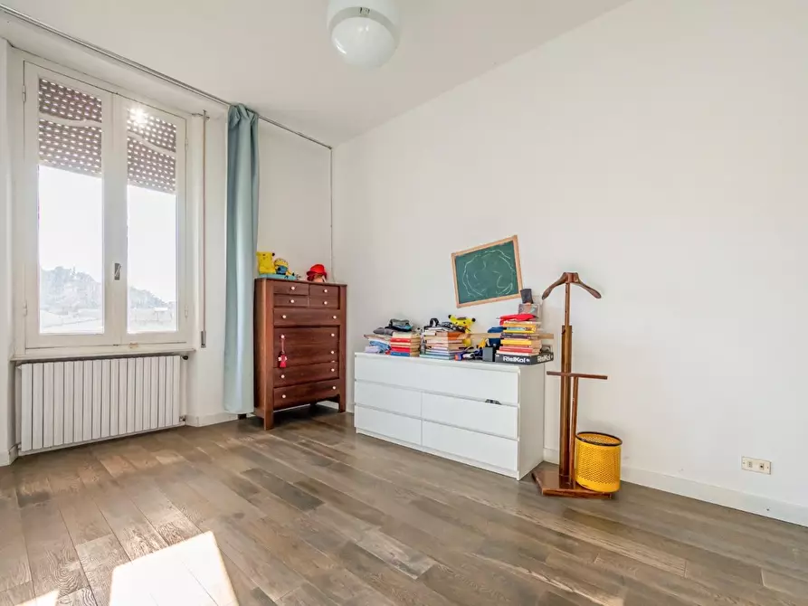 Immagine 2 di Appartamento in vendita  a Carrara