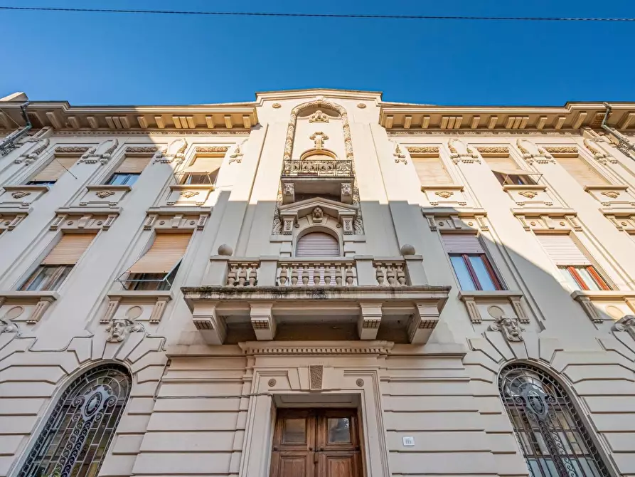 Immagine 22 di Appartamento in vendita  a Carrara