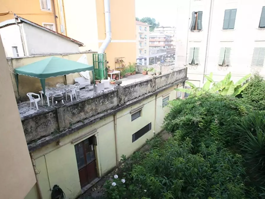 Immagine 13 di Casa semindipendente in vendita  a Carrara