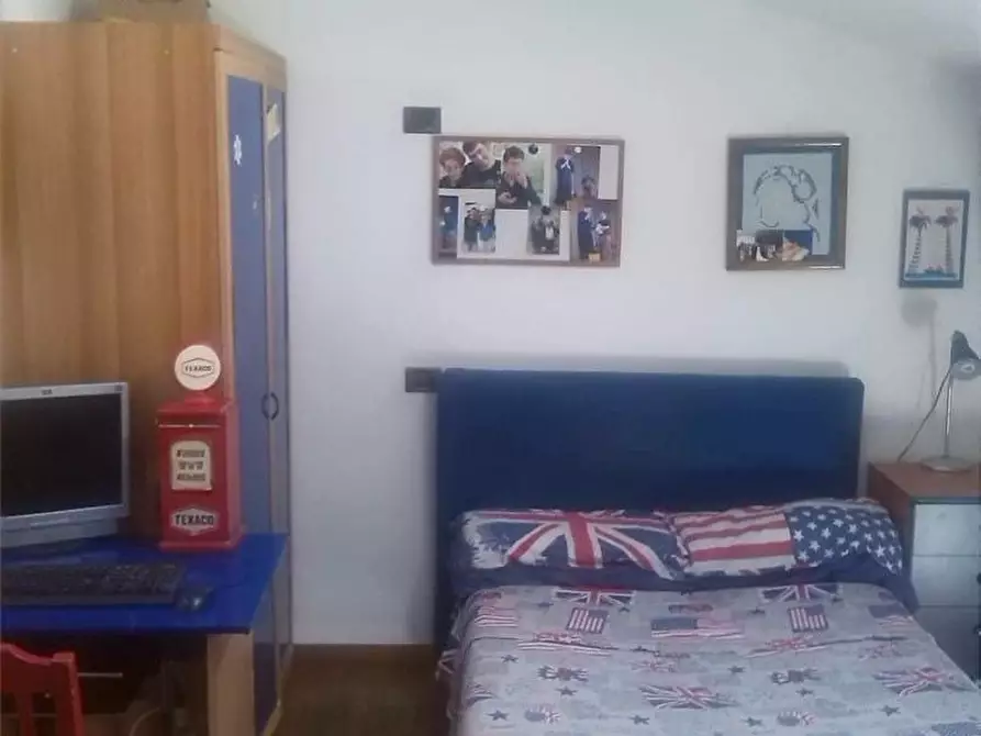 Immagine 5 di Casa semindipendente in vendita  a Carrara