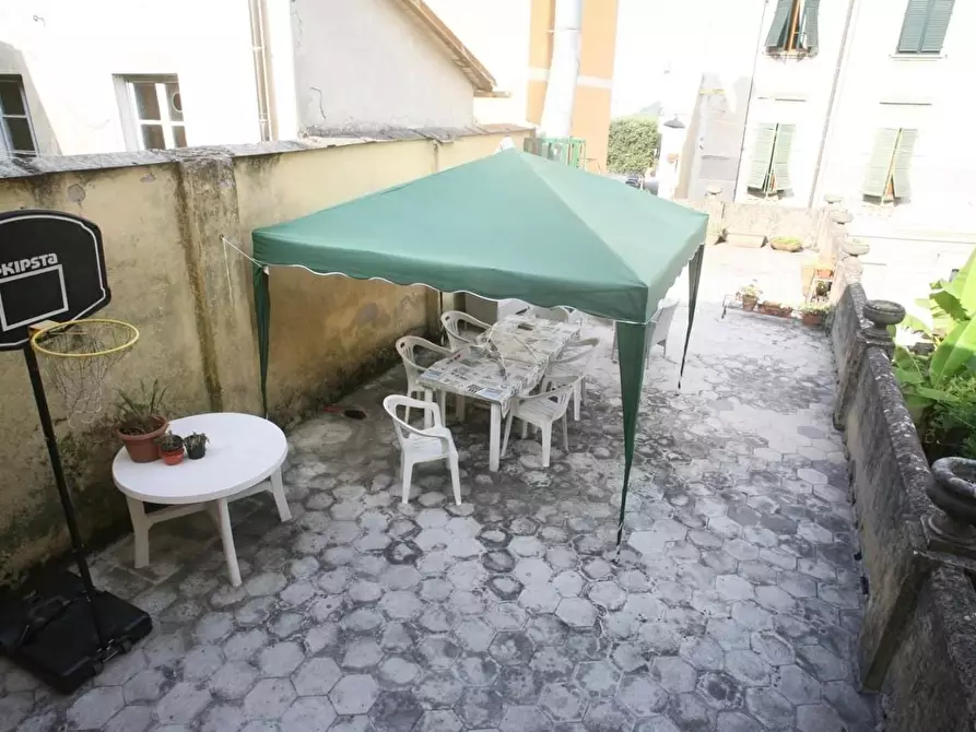 Immagine 9 di Casa semindipendente in vendita  a Carrara