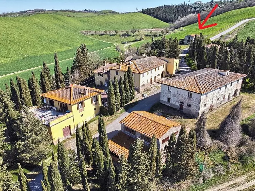 Immagine 7 di Casa colonica in vendita  a Certaldo