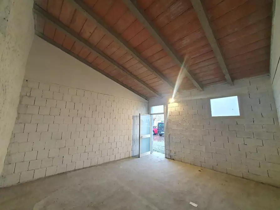 Immagine 43 di Appartamento in vendita  a Capannori