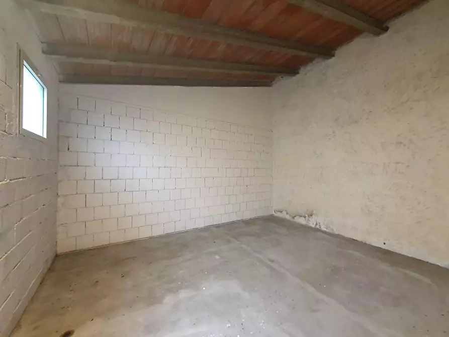 Immagine 44 di Appartamento in vendita  a Capannori