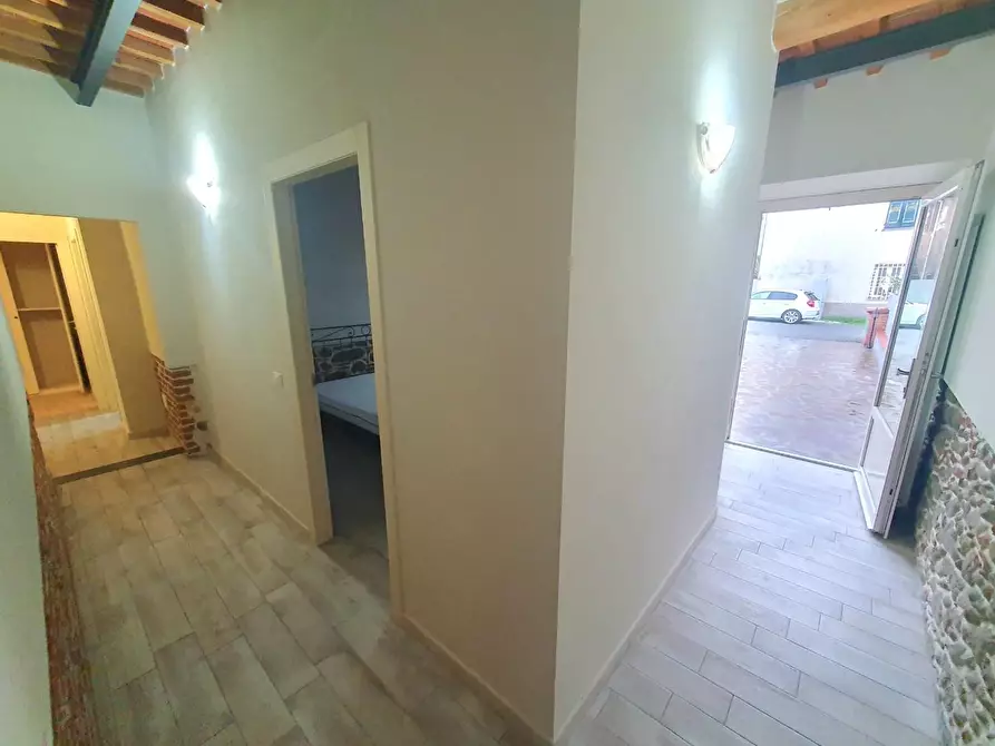 Immagine 22 di Appartamento in vendita  a Capannori